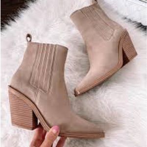 Vince Camuto Ackella Square Toe Western Booties Tan Suede 6.5